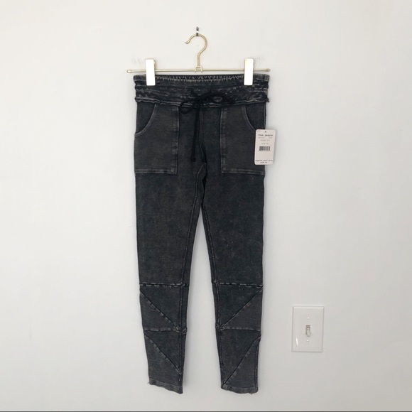 Free People • Kyoto High Rise Ankle Legging Black - Picture 5 of 8